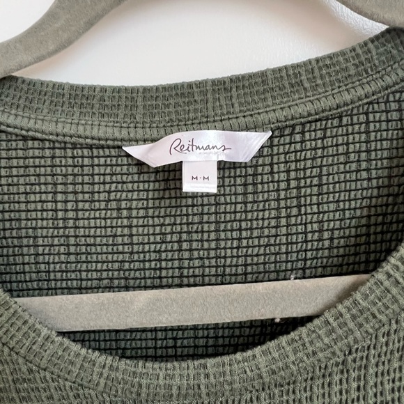 Reitmans short sleeve top - Picture 3 of 3